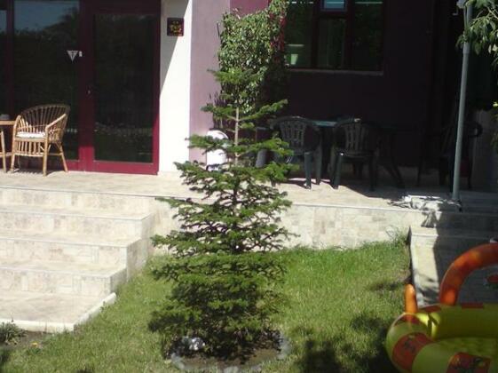 Stedy Guest House - Photo2