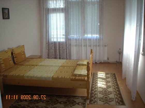 Stoevi Guest House - Photo4