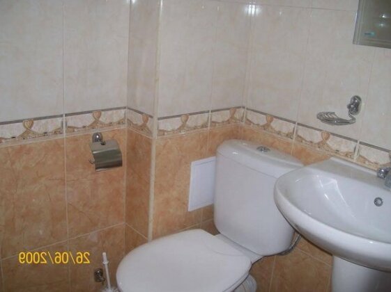 Hera Guest House - Photo4