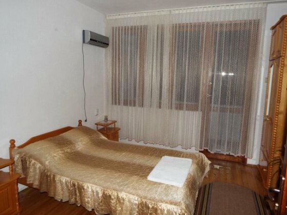 Albena Guest Rooms - Photo5
