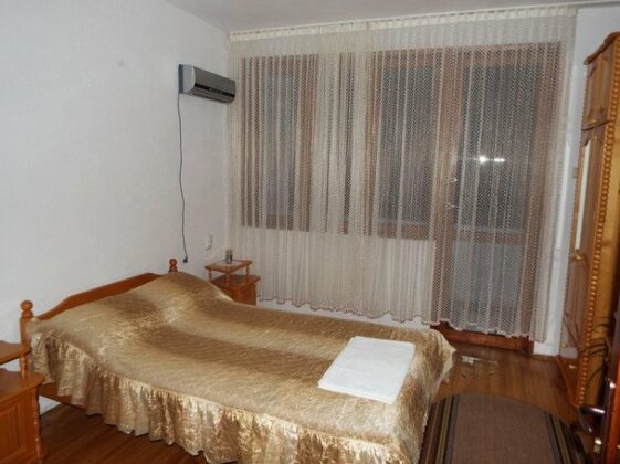 Albena Guest Rooms - Photo5
