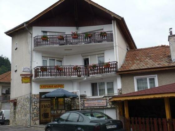 Family Hotel Badzho