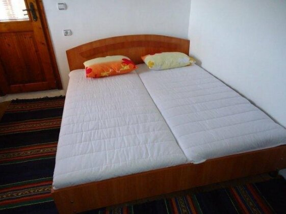 Enyo House - Photo3
