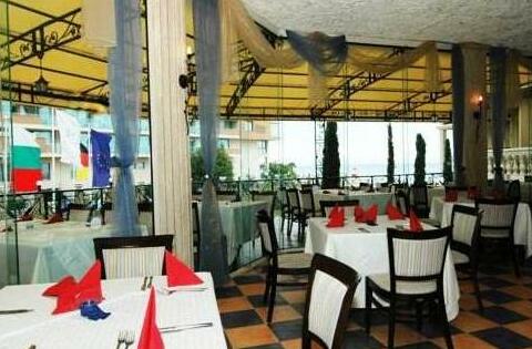 Atrium Beach - Photo4