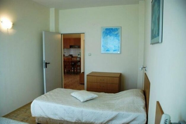 Coral Beach Apartment - Photo2