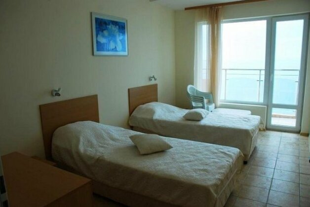Coral Beach Apartment - Photo5