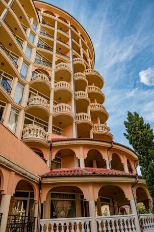 Menada Atrium Apartments - Photo3