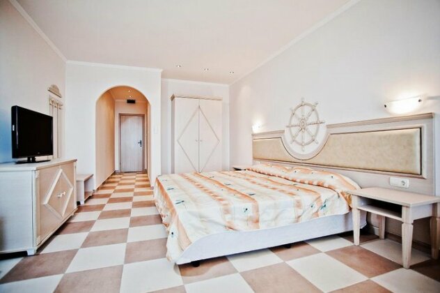 Royal Bay Hotel - Photo5