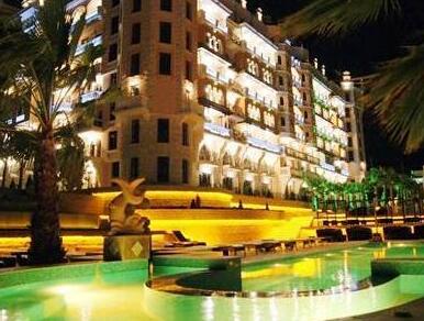 Royal Castle Design & SPA