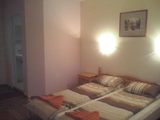 Guest House Friends Emen - Photo3