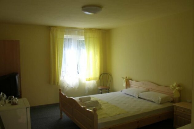 Daskalov Bungalows - Photo3