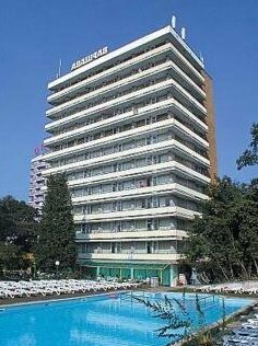 Sunny Varshava Hotel