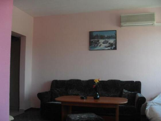 Hebros Hotel - Photo2