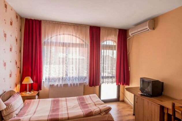 Hotel Bor Ivaylovgrad - Photo5