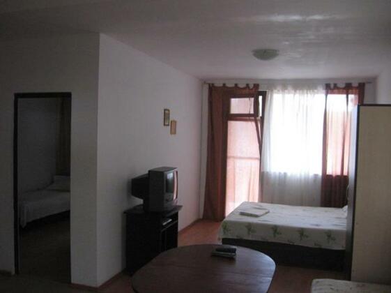 Kendros Guest House - Photo2