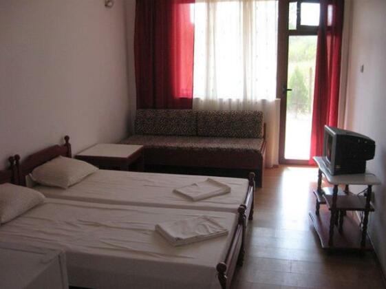 Kendros Guest House - Photo3