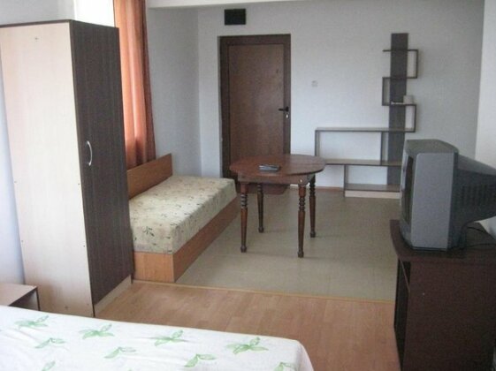 Kendros Guest House - Photo5