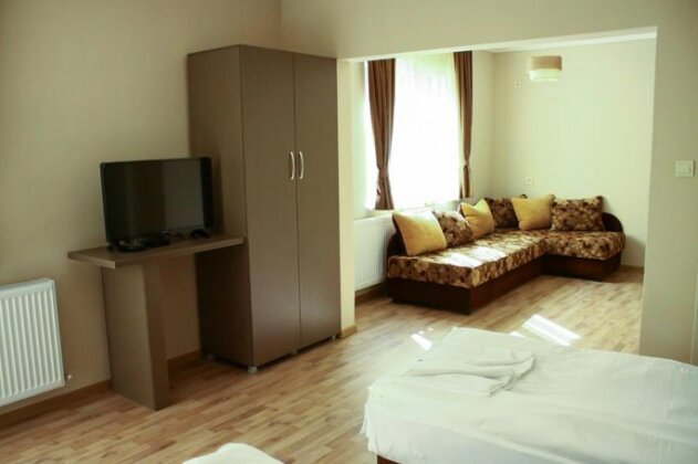 Guest House Central Kardzhali - Photo2