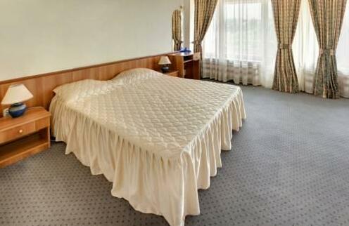 Grand Hotel Kazanluk - Photo3