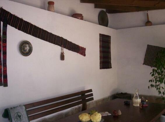 Guesthouse Trifonova - Photo4