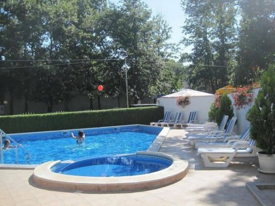 Hotel Lotos Kiten - Photo2