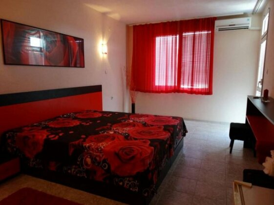 Kapka Apartments - Photo2