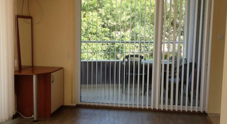 Purple House Suites - Photo3