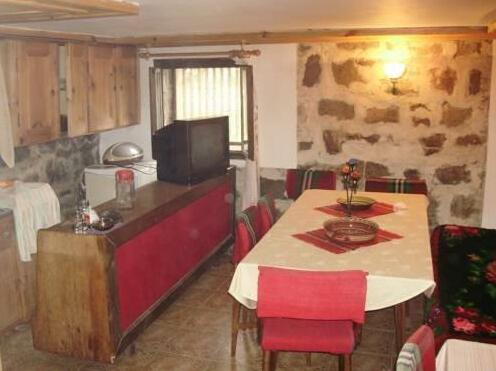 Guest House Velina - Photo3