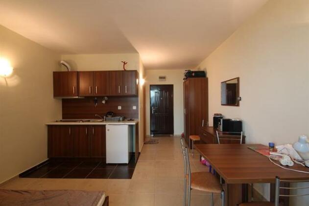 Studio Arendoo in Golden Eye - Photo4