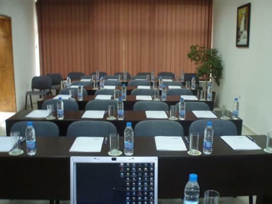 Bryasta Hotel & Restaurant - Photo2