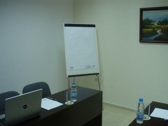 Bryasta Hotel & Restaurant - Photo4