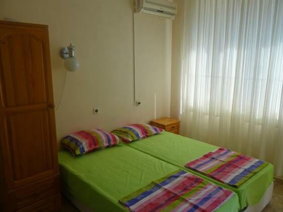Rosi Guest House - Photo2