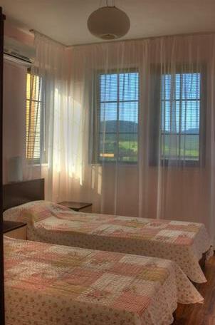 Vis Velika - Photo2