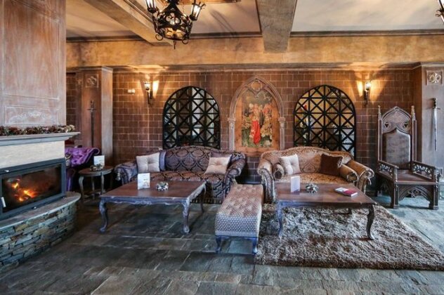 Royal Valentina Castle - Photo4