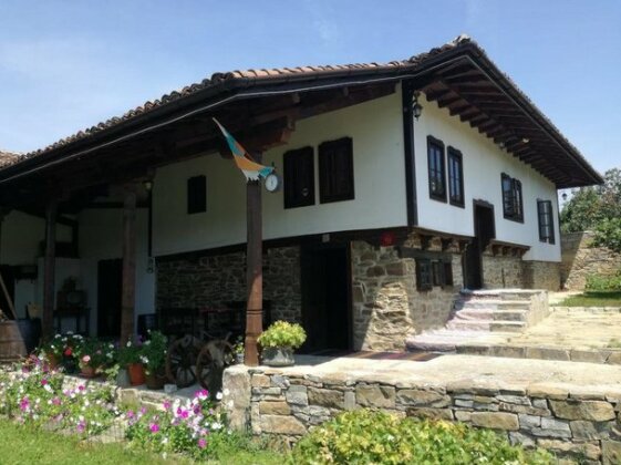 Photo 3