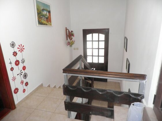 Homestay - Three bedroom house with garden - Photo3