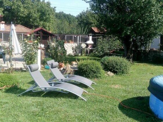 Homestay - Three bedroom house with garden - Photo4