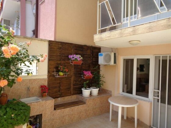 Gerovi Guest House - Photo2