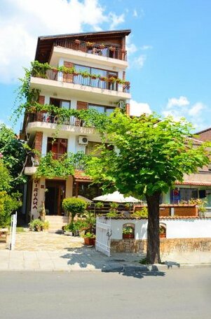 Nirvana Guest House Nesebar - Photo2