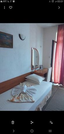 Nirvana Guest House Nesebar - Photo5