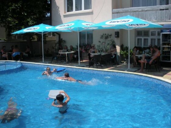 Peshev Family Hotel Nesebur - Photo5