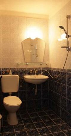 R&G Hotel - Photo5