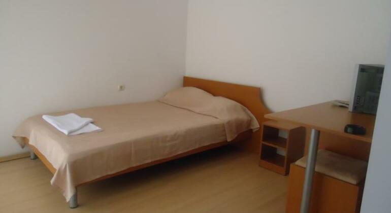 White Rose Family Hotel - Photo5