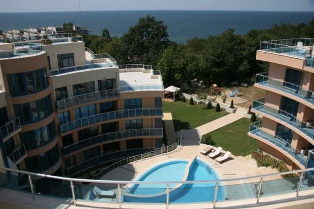 Akvamarin Apart-Hotel - Photo2