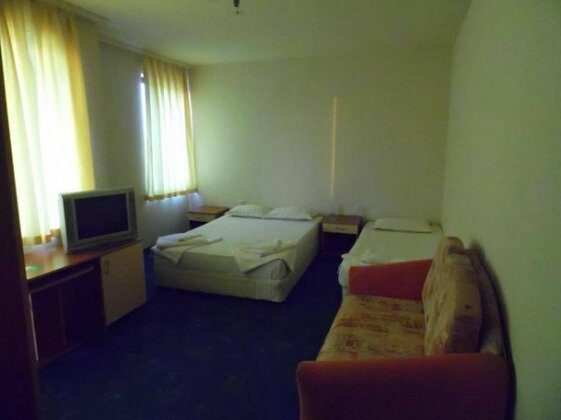Amigos Hotel - Photo5