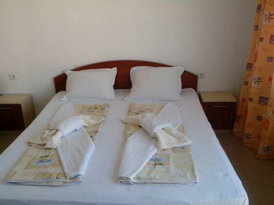 Galina Guest House Obzor - Photo2