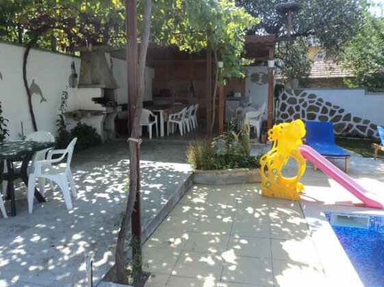 Guest House Drazhev - Photo2