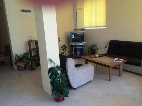 Guesthouse Yanevi - Photo2