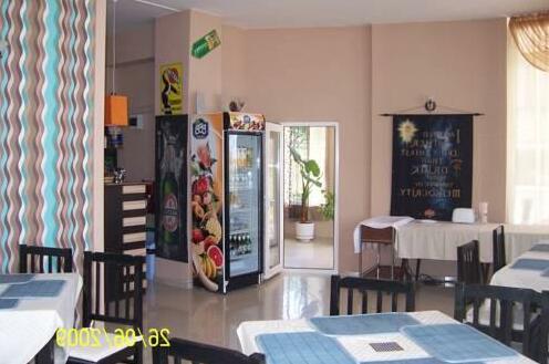Hotel Akris - Photo4