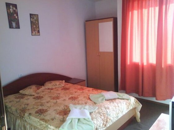 Ivet Guest House - Photo4